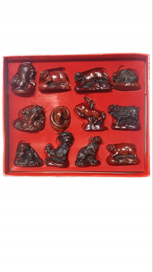 Figuras, 12 del Horóscopo Chino de Resina Roja  6X5 cm