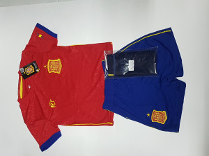 Conjunto RFEF la Roja Pantalón Camiseta Calcetines 4 Años 2016-2017 Ramos Nº 15 Licencia Federación de Futbol